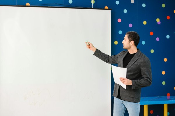 Géolocalisation nfc : révolution en gestion des stocks