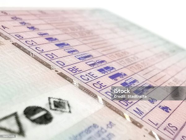 Comment choisir son auto-école en ligne pour réussir ?